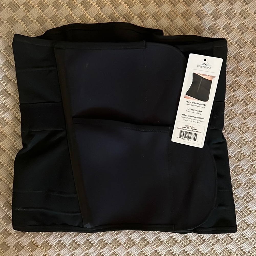 NEVER WORN!!! LUXE BELLY BANDIT
